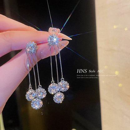 🎁💥BUY 1 GET 1 FREE💥🎁2025 New Zircon Round Petal Earrings